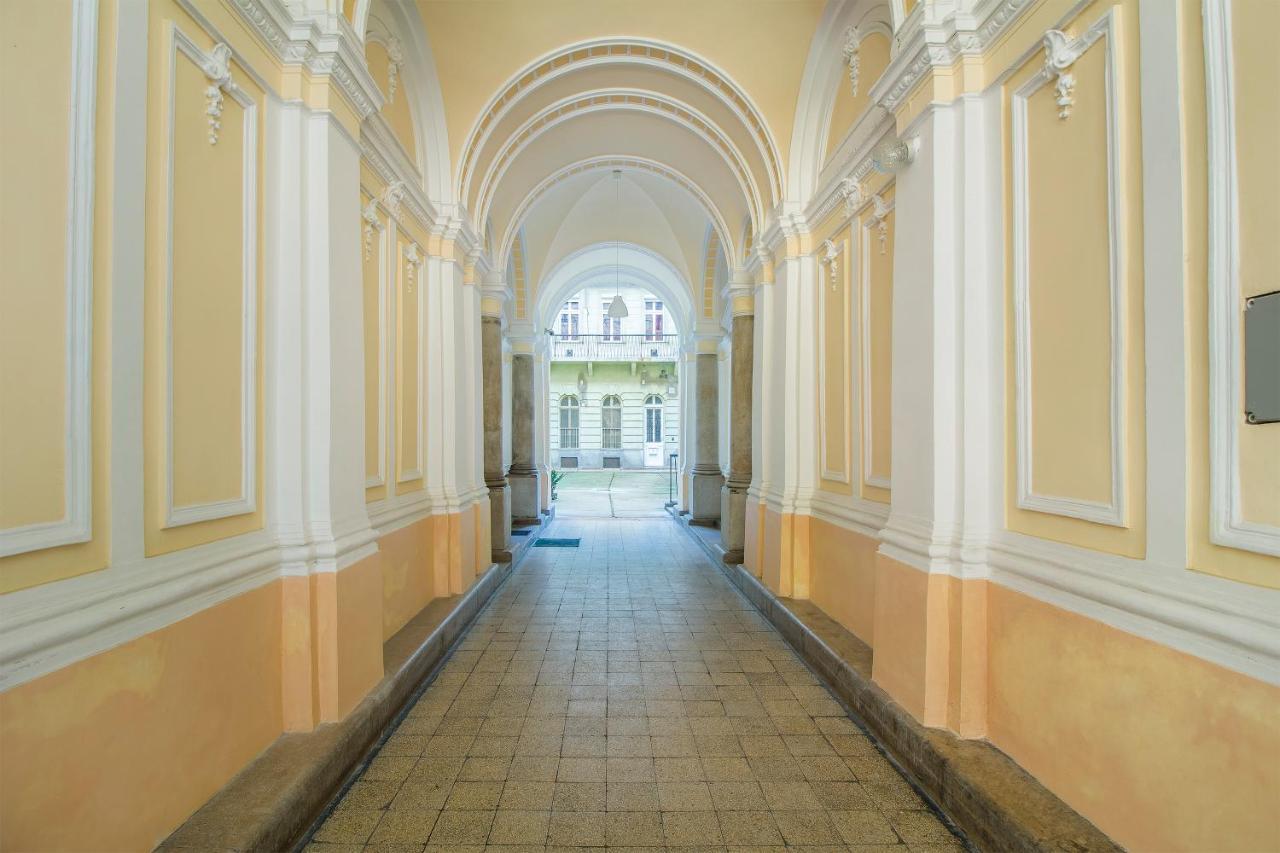 King93 Apartment In Central Budapest. Bagian luar foto